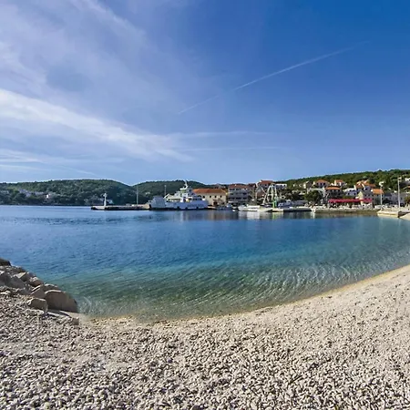 Hébergement de vacances 2 Bedroom In Selca (Brac)